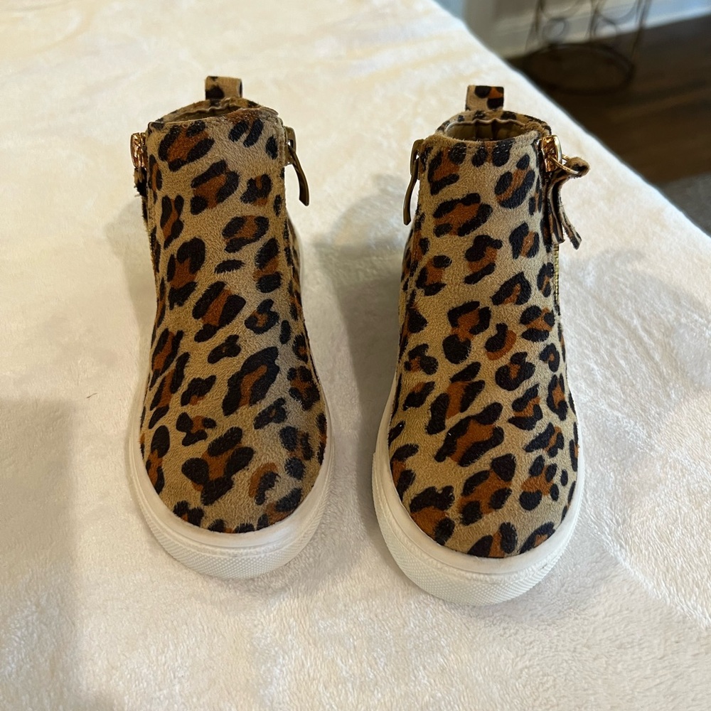 Toddler Girls Leopard Print Boot Size 9